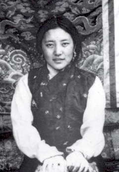 Sakya Trichen