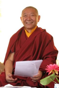 Ringu Tulku Rinpoche