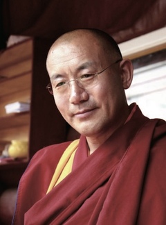 མཁན་པོ་འཆི་མེད་རིག་འཛིན།